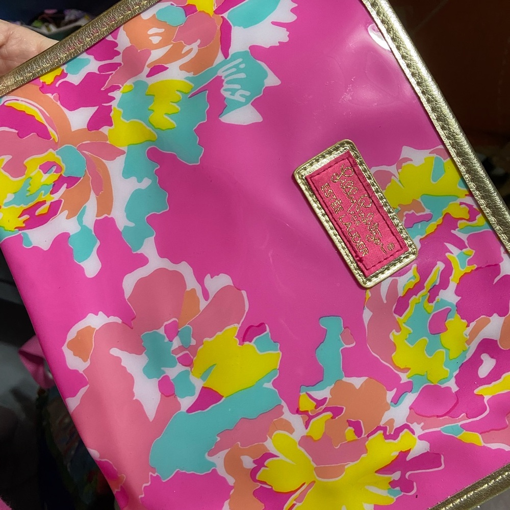 lilly pulitzer cosmetic bag by Estée Lauder